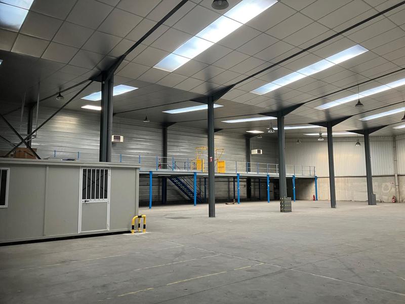 Local commercial - 1 000 m² - 1 pièce