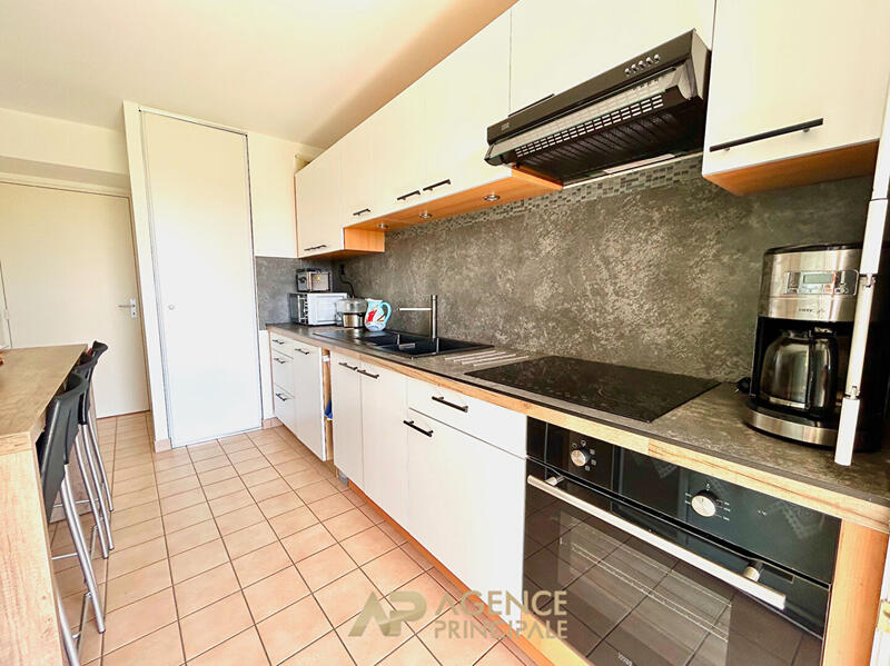 Appartement - 64 m² - 2 pièces