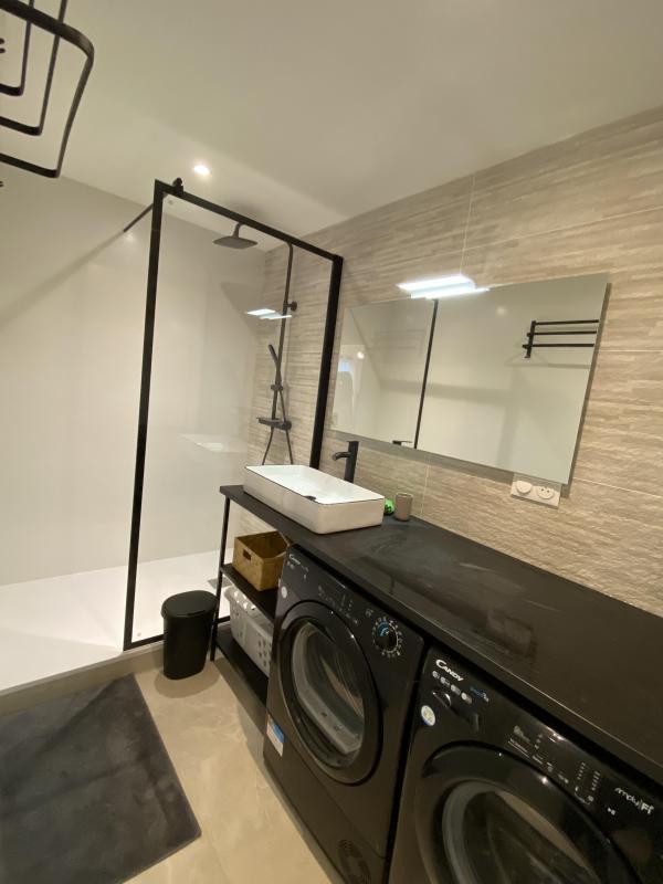 Appartement - 90 m² - 6 pièces