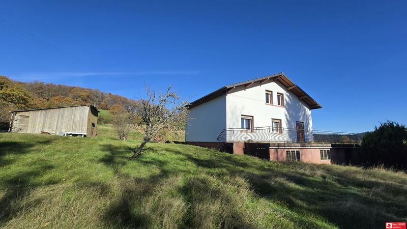 Maison traditionnelle - 130 m² - 7 pièces