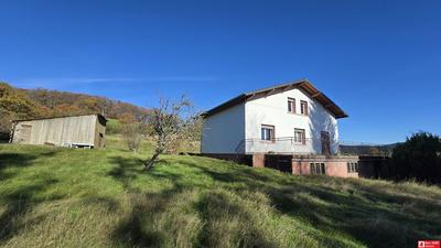 Maison traditionnelle - 130 m² - 7 pièces