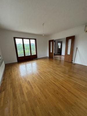 Maison - 152 m² - 7 pièces