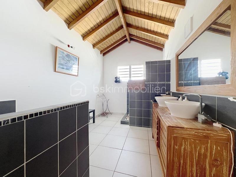 Villa - 295 m² - 10 pièces