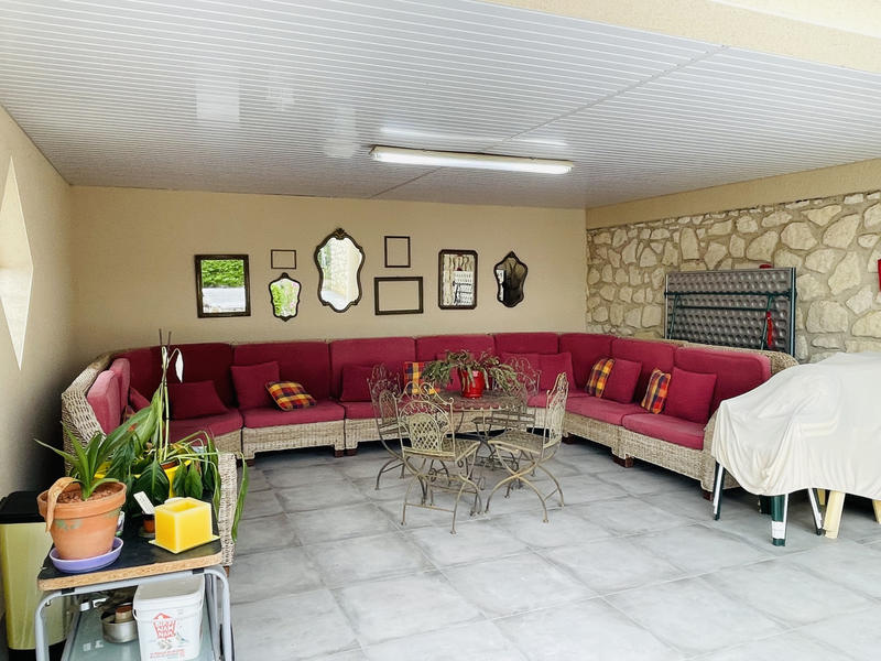 Maison - 204 m² - 7 pièces