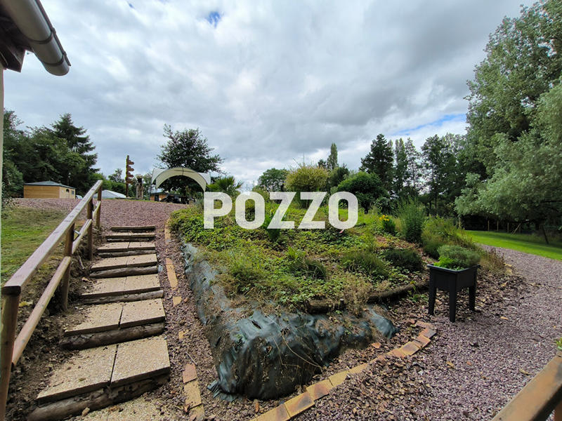 Maison - 153 m² - 15 pièces