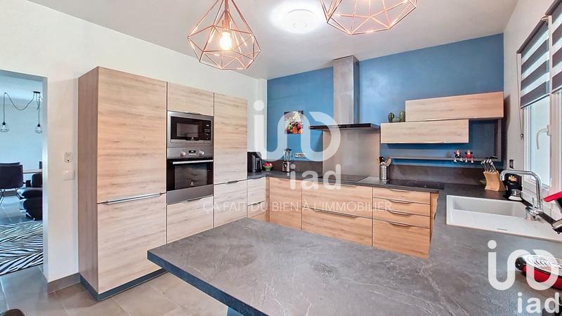 Maison - 182 m² - 7 pièces