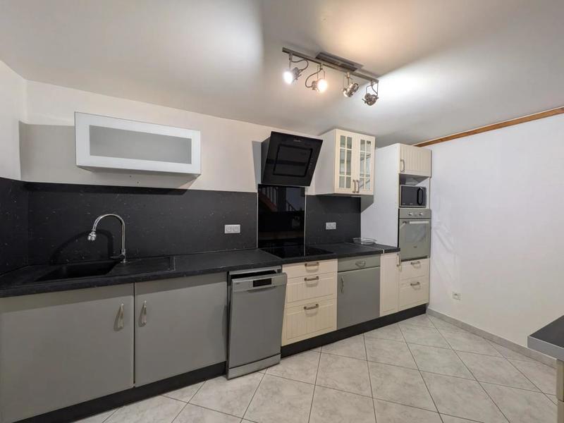 Appartement - 77 m² - 3 pièces