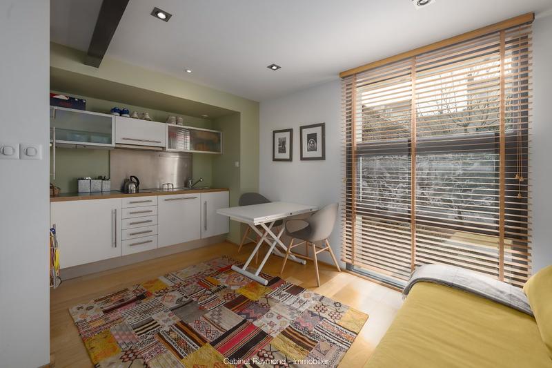 Maison contemporaine - 405 m² - 9 pièces