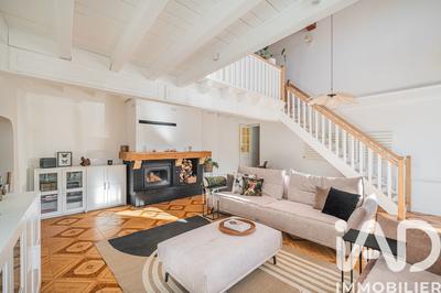 Maison - 234 m² - 5 pièces