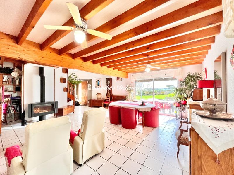 Maison - 163 m² - 6 pièces