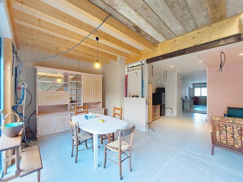 Maison - 140 m² - 4 pièces