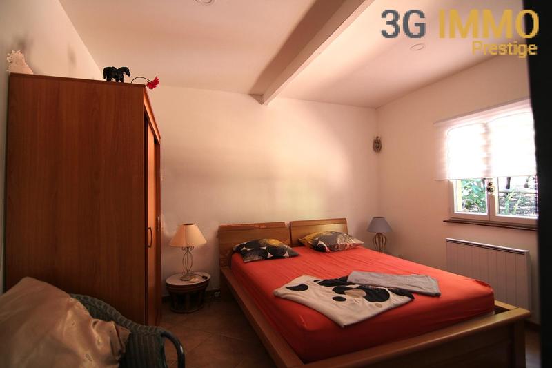 Villa - 180 m² - 8 pièces