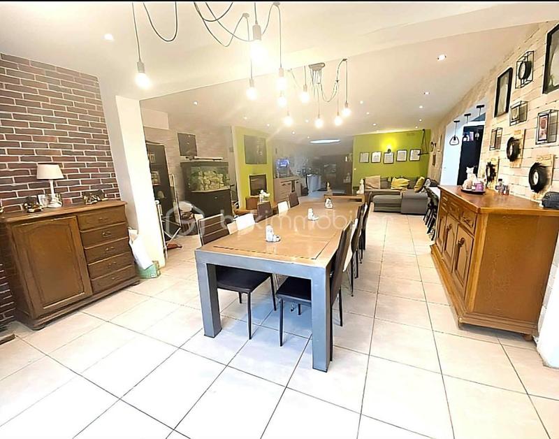 Maison de ville - 225 m² - 8 pièces