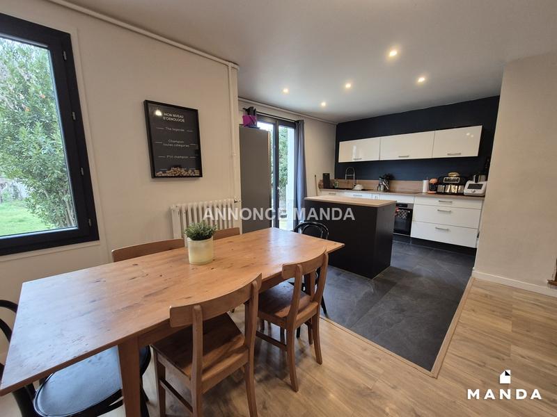 Appartement - 152 m² - 6 pièces