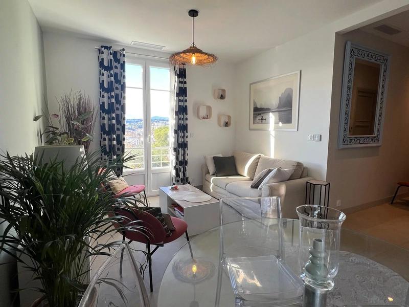 Appartement - 75 m² - 4 pièces