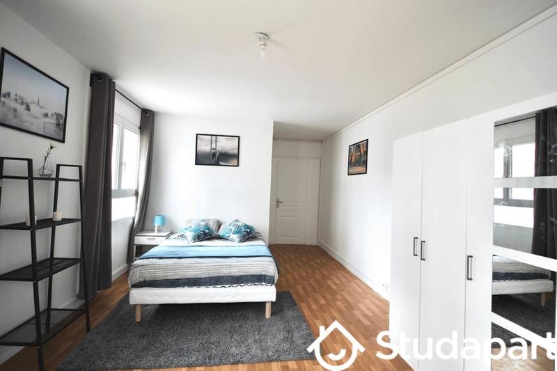 Chambre - 11 m² - 1 pièce