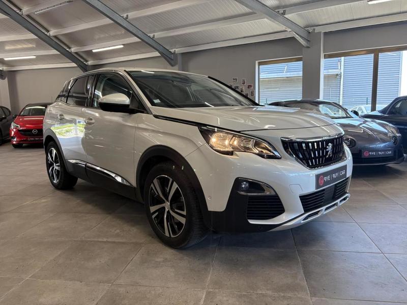 Peugeot 3008 1.2i Pt 12v - 130 Bv Eat8 II Allure Phase 1 / Garantie 12 Mois
