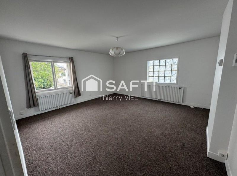 Maison - 219 m² - 8 pièces