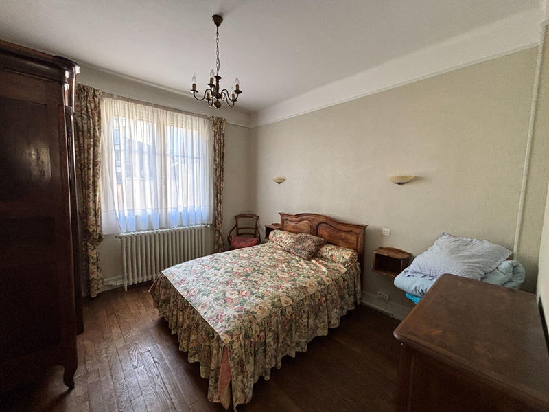 Appartement - 144 m² - 5 pièces