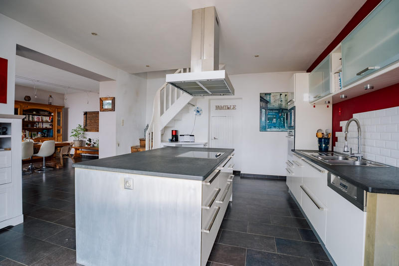 Maison ancienne - 265 m² - 5 pièces