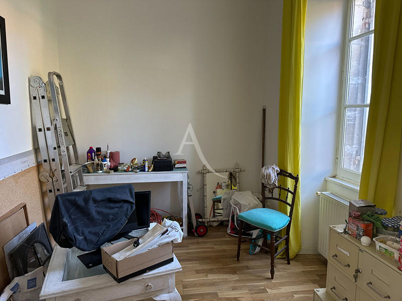 Maison - 121 m² - 8 pièces