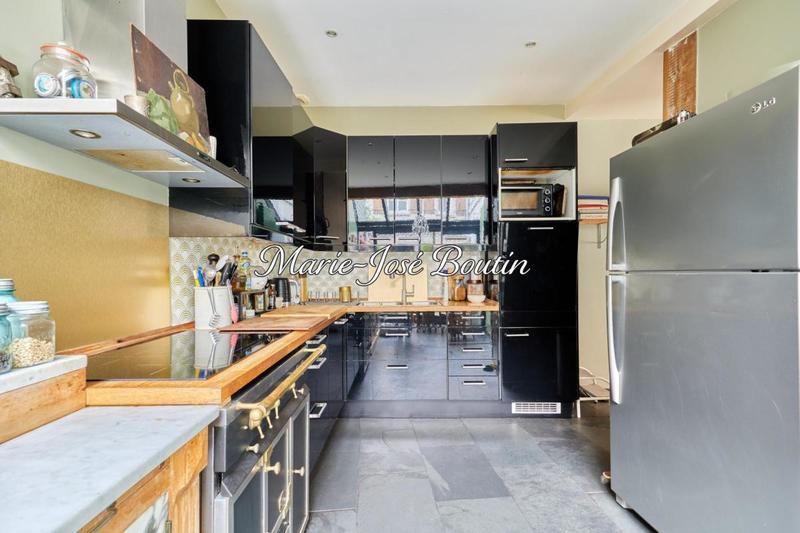 Maison de ville - 205 m² - 8 pièces