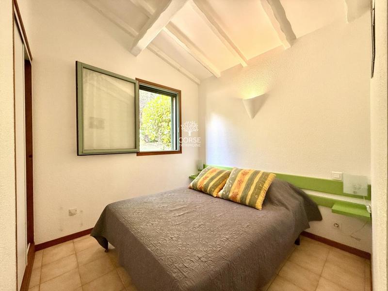 Villa - 185 m² - 15 pièces