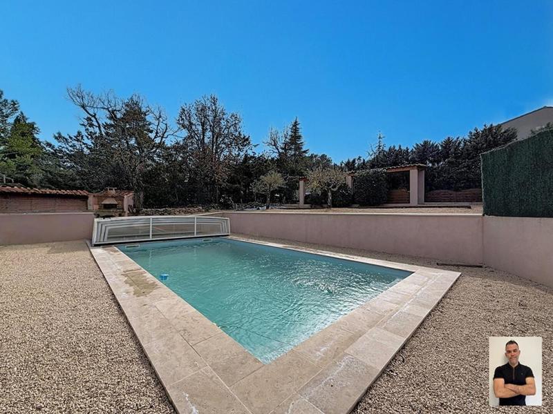 Maison - 85 m² - 3 pièces