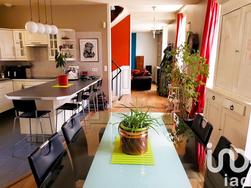 Maison de ville - 300 m² - 7 pièces