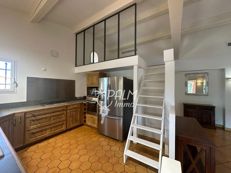 Appartement - 100 m² - 4 pièces