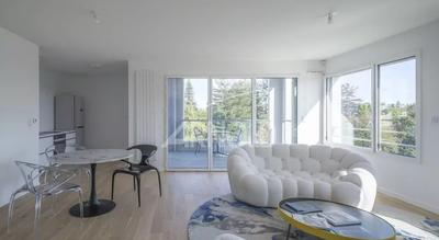 Appartement - 86 m² - 4 pièces