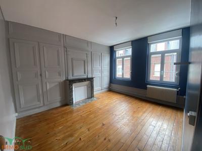 Immeuble - 145 m² - 10 pièces