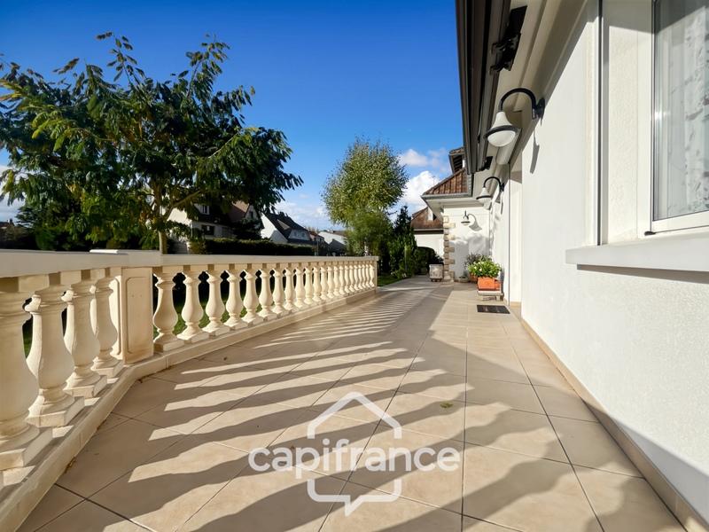 Maison - 215 m² - 7 pièces