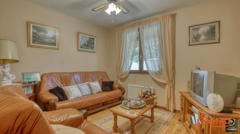 Maison - 93 m² - 5 pièces