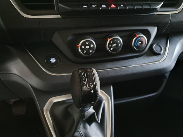 Nissan Primastar Combi L2h1 3.0t 2.0 dCi 150 s/S Dct Tekna