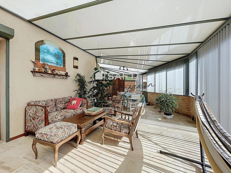 Maison - 186 m² - 8 pièces