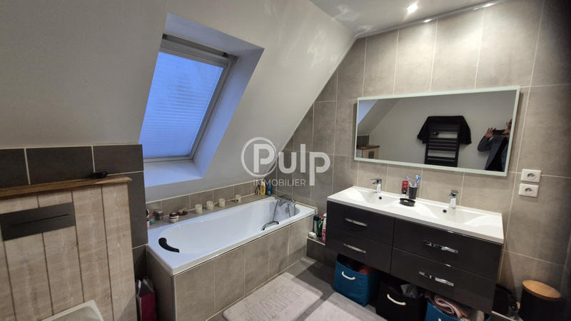 Maison - 115 m² - 7 pièces