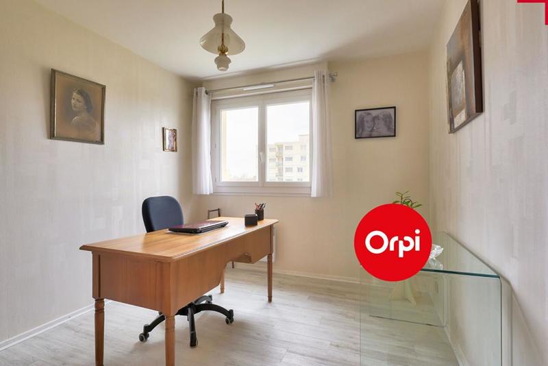 Appartement - 100 m² - 5 pièces