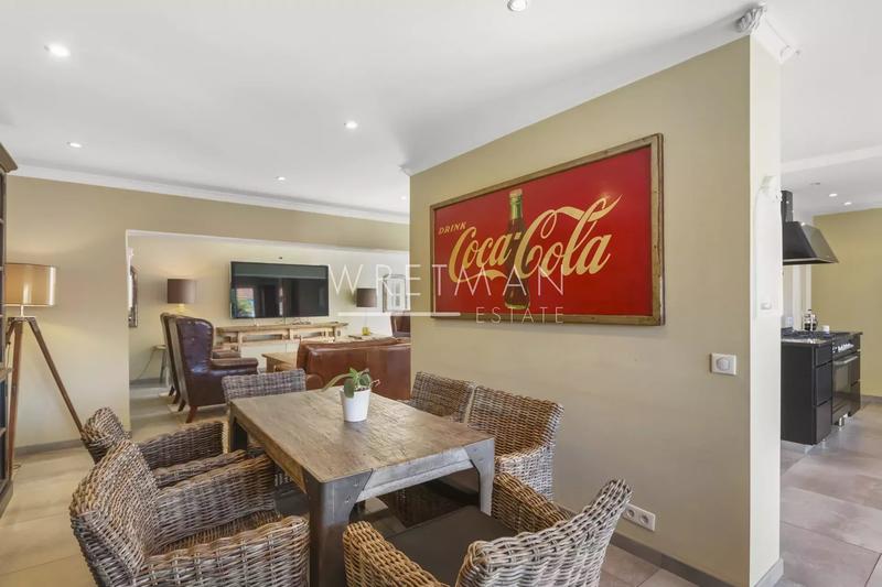 Appartement - 126 m² - 4 pièces