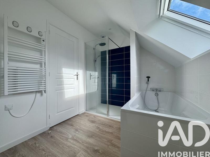 Maison - 220 m² - 9 pièces