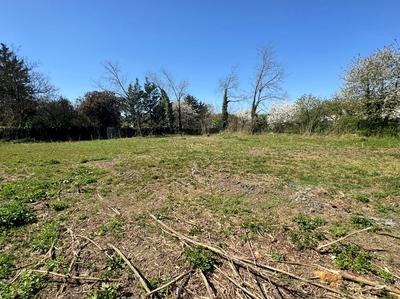 Terrain constructible - 350 m²