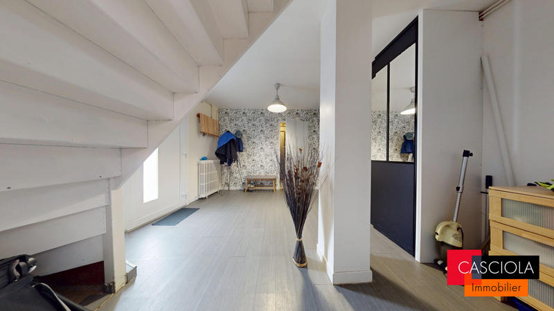 Maison - 111 m² - 5 pièces