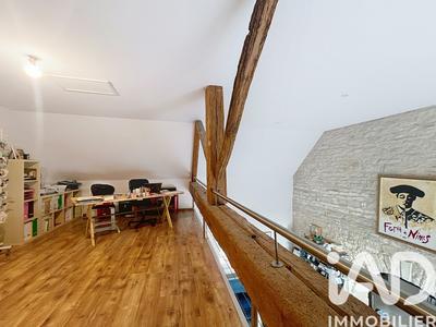 Maison - 234 m² - 8 pièces