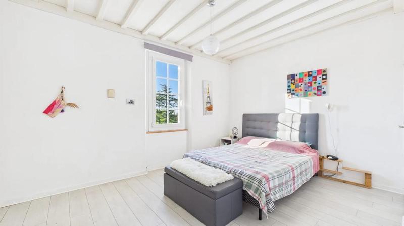 Maison - 320 m² - 11 pièces