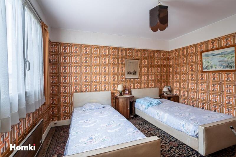 Propriété - 191 m² - 6 pièces