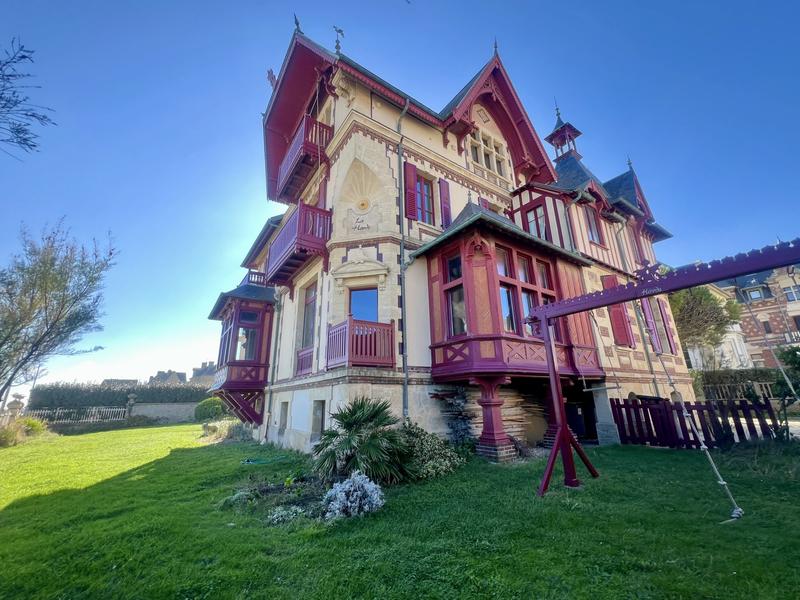 Appartement - 135 m² - 6 pièces