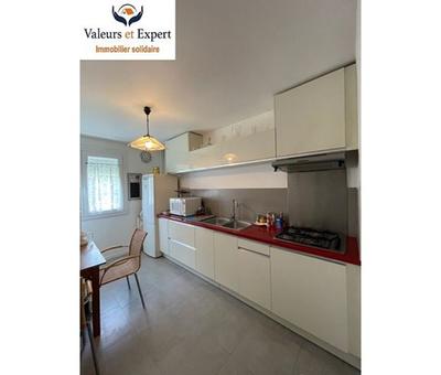 Appartement - 85 m² - 3 pièces