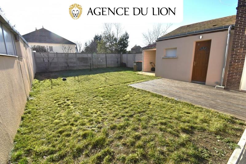 Maison - 97 m² - 6 pièces