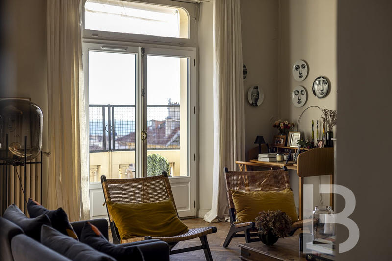 Appartement - 98 m² - 4 pièces