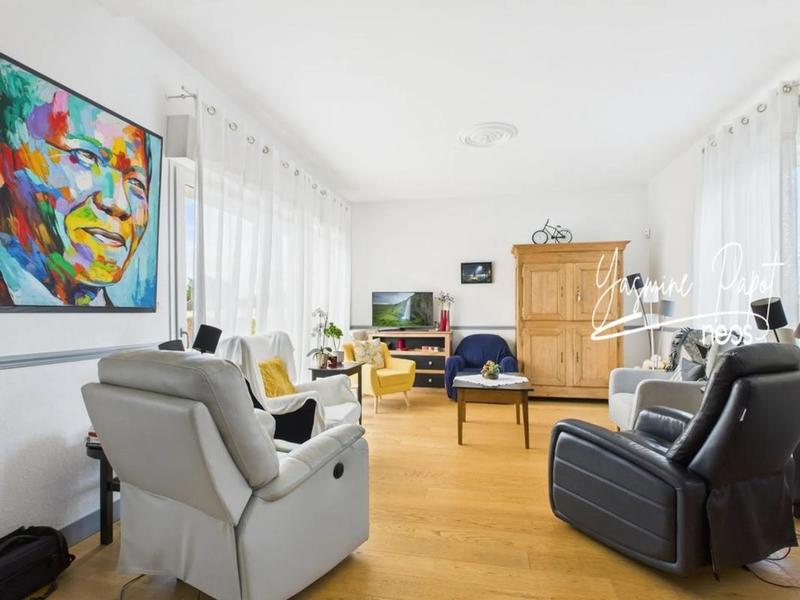 Maison - 170 m² - 5 pièces